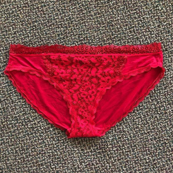 VICTORIAS SECRET Lingerie Set - Picture 5 of 6